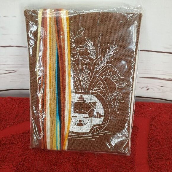 Jiffy Stitchery Indian Vase With Grain Embroidery Kit #289 By Sunset Designs - Picture 2 of 5